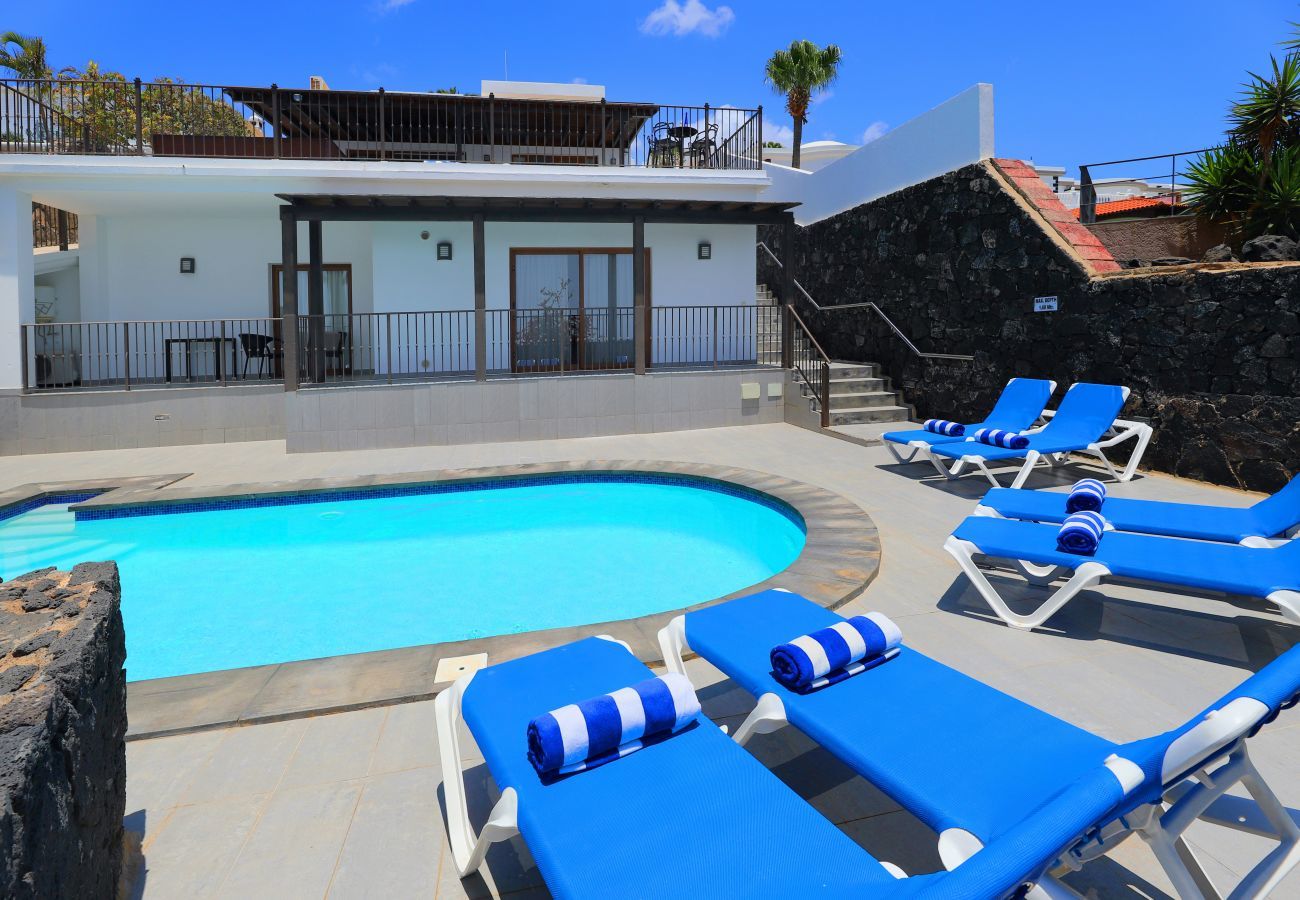 Villa in Puerto del Carmen - Villa Jill Villa in Puerto del Carmen - Villa Jill