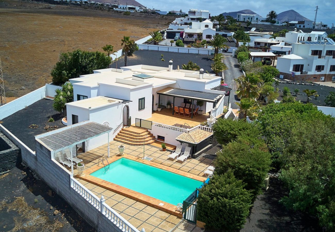 Villa Macher is a holiday home with heatable private pool and seaview in Puerto del Carmen, Lanzarote