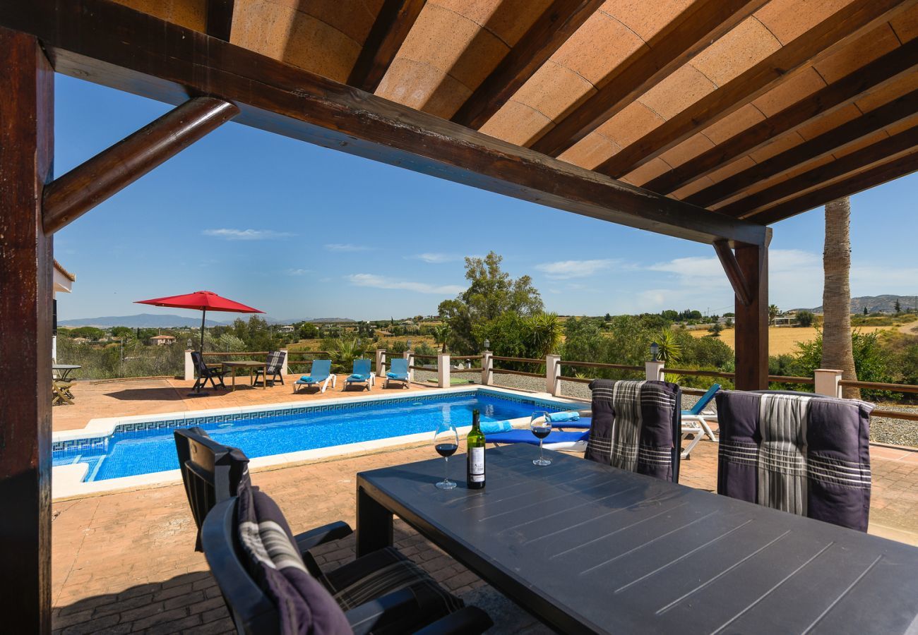 Casita Cuarta Grande is a child friendly holiday home with private pool in Alhaurin el Grande, Andalusië