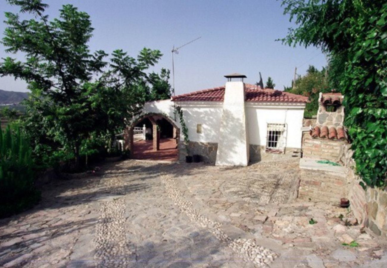 Finca de la Torre with heated private pool, garden with fruit trees and lots of privacy in Alhaurin de la Torre, Andalusië