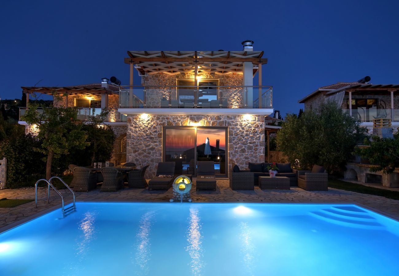 Villa in Tsoukalades - Villa Angelos