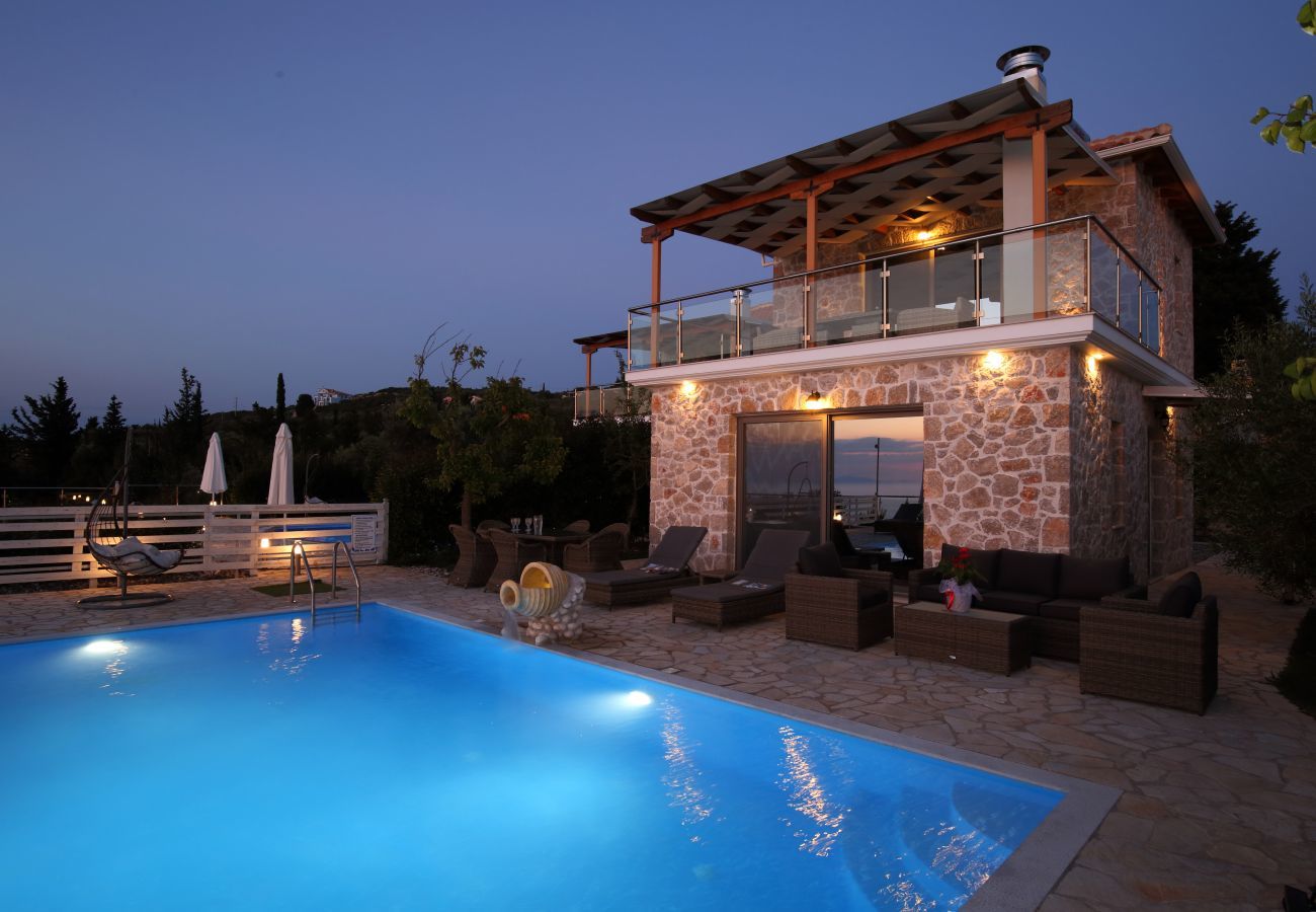 Villa in Tsoukalades - Villa Angelos