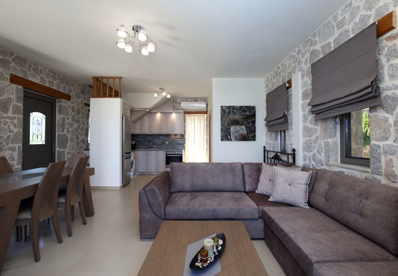 Villa in Tsoukalades - Villa Angelos