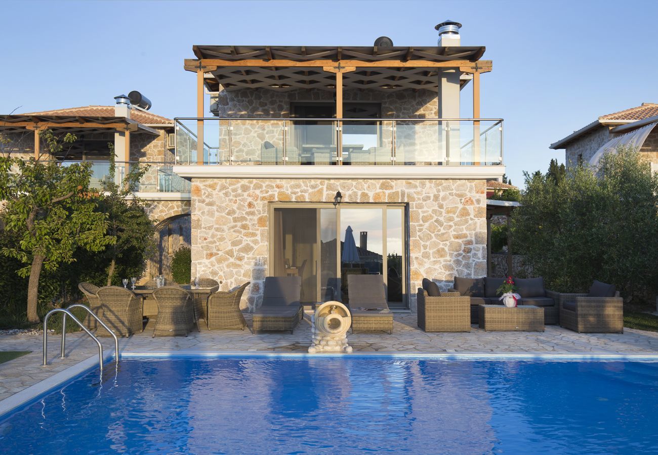 Villa in Tsoukalades - Villa Angelos