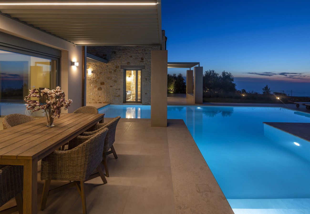 Villa in Kalamitsi - Villa Alessia