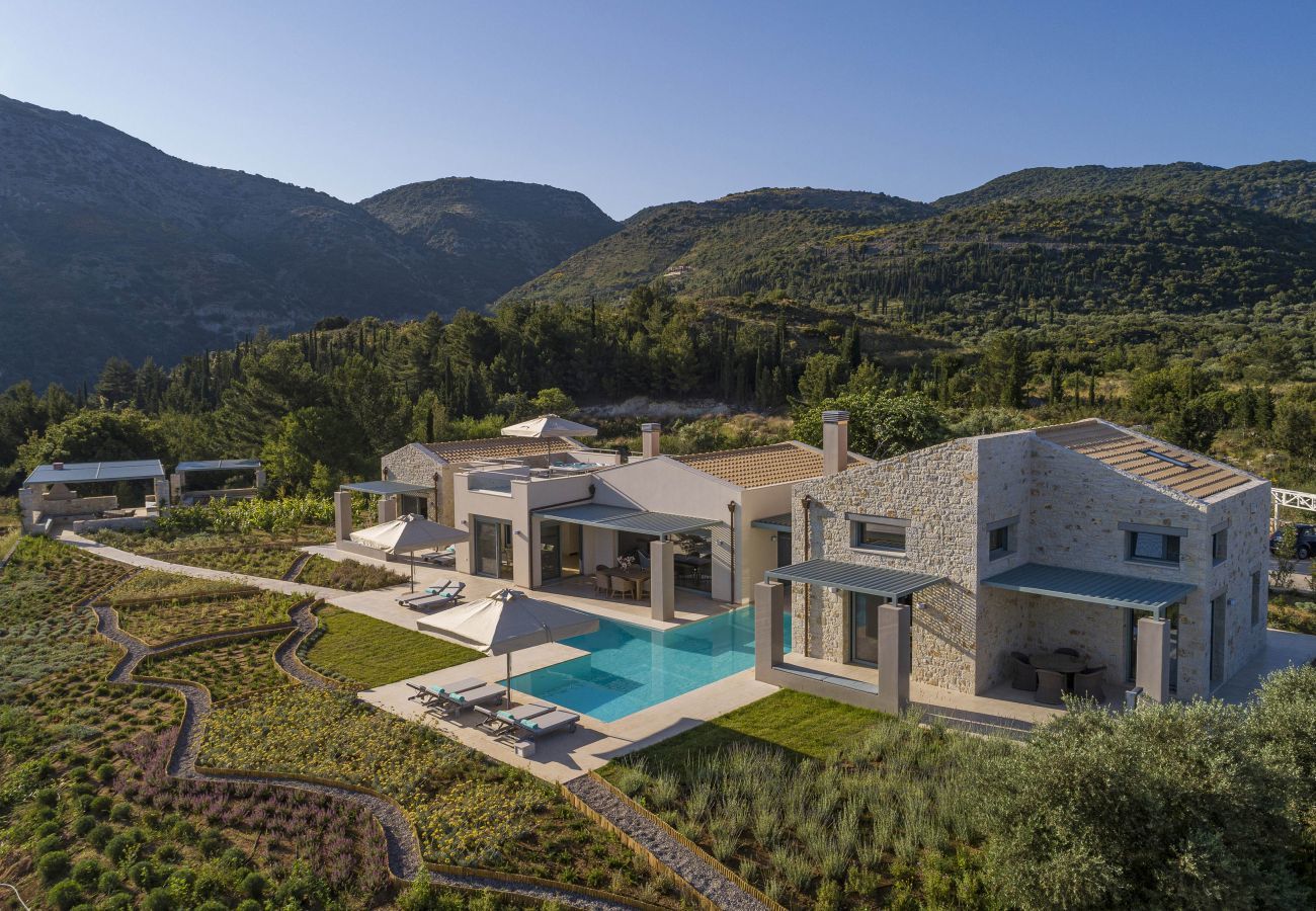 Villa in Kalamitsi - Villa Alessia