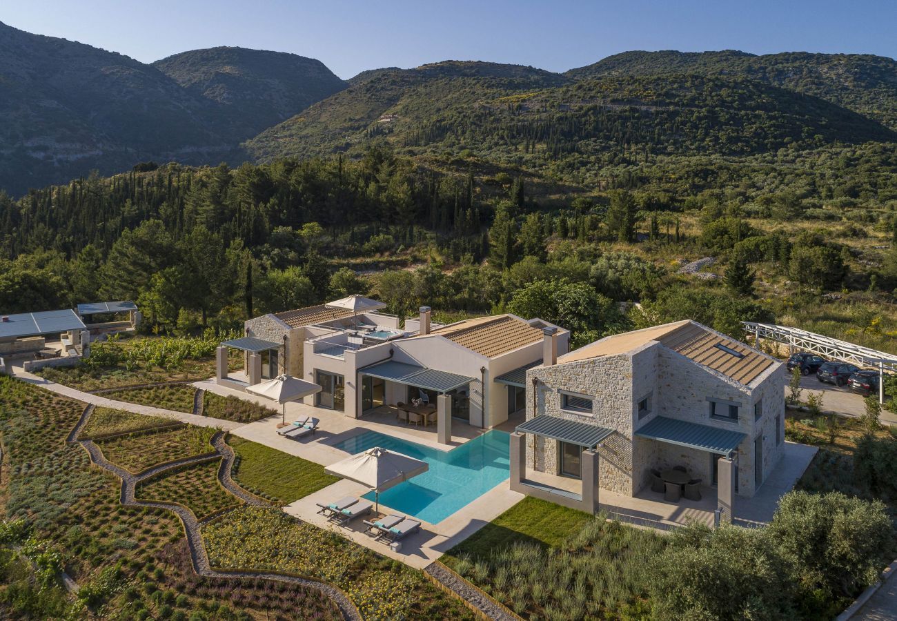 Villa in Kalamitsi - Villa Alessia