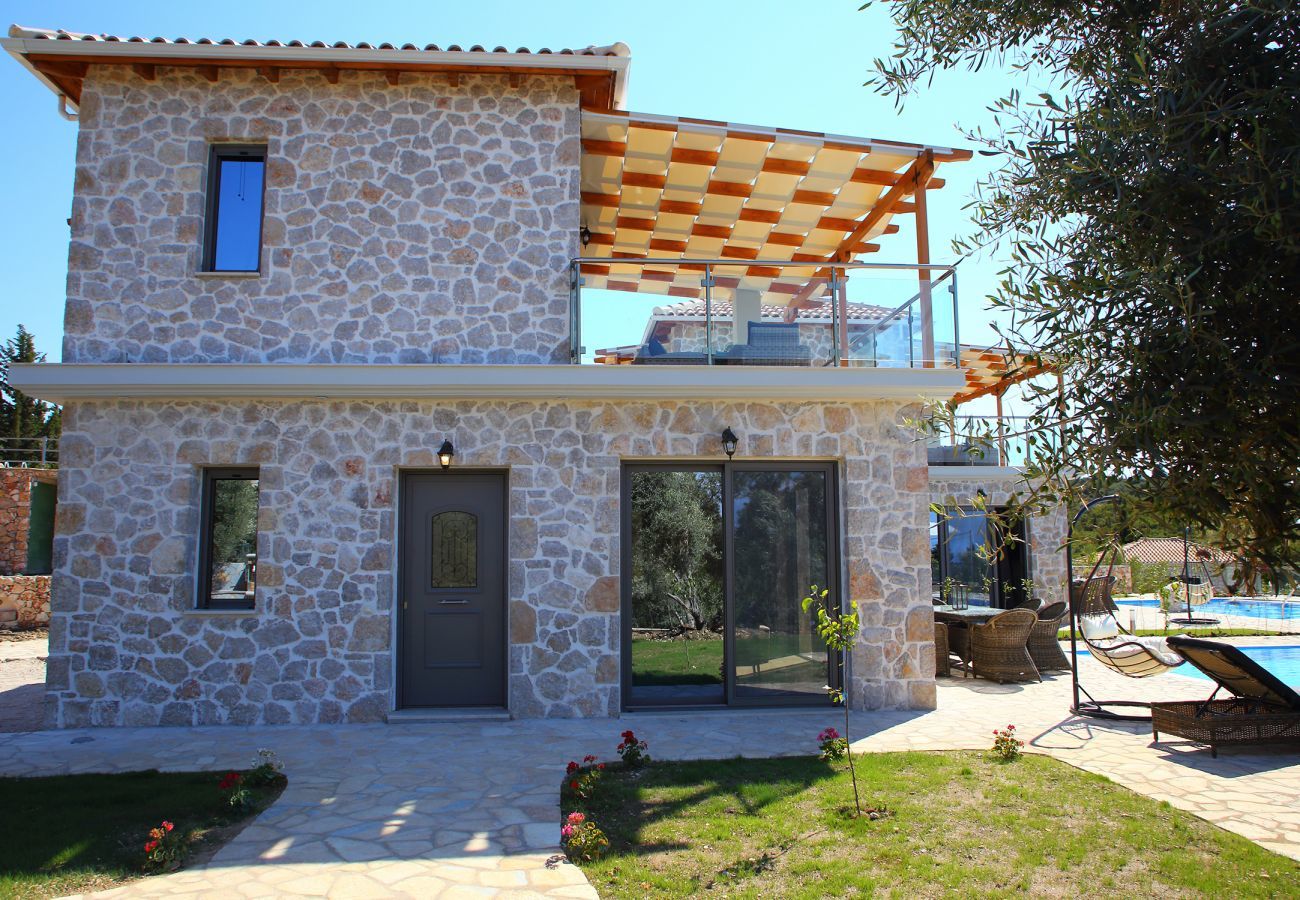 Villa in Tsoukalades - Villa Illios