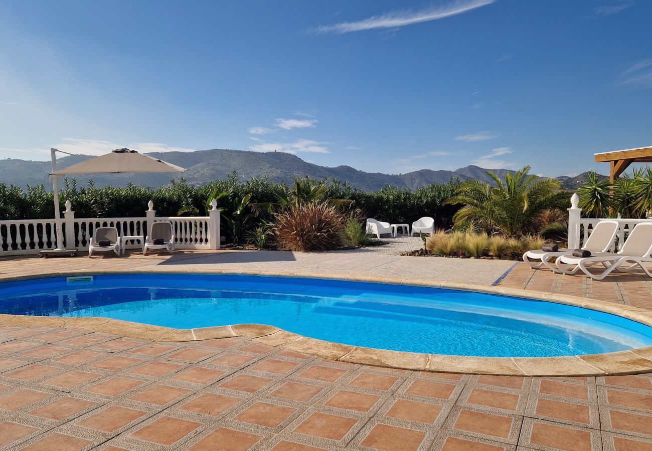 Villa in Canillas de Aceituno - Casa Cartarra Villa in Canillas de Aceituno - Casa Cartarra