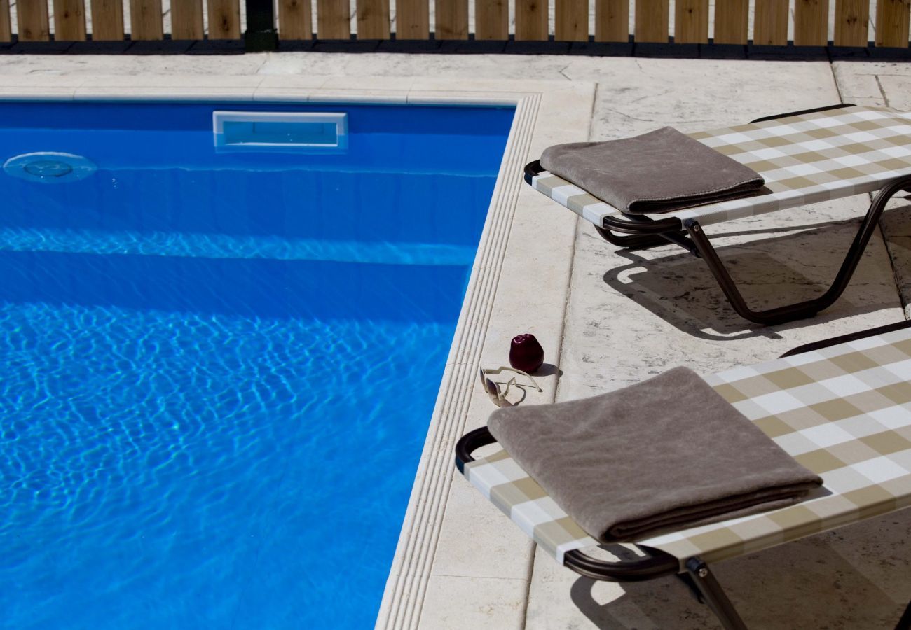  Villa Sonia is a comfortable holiday home with private pool. Near capital in Kariotes, Lefkada