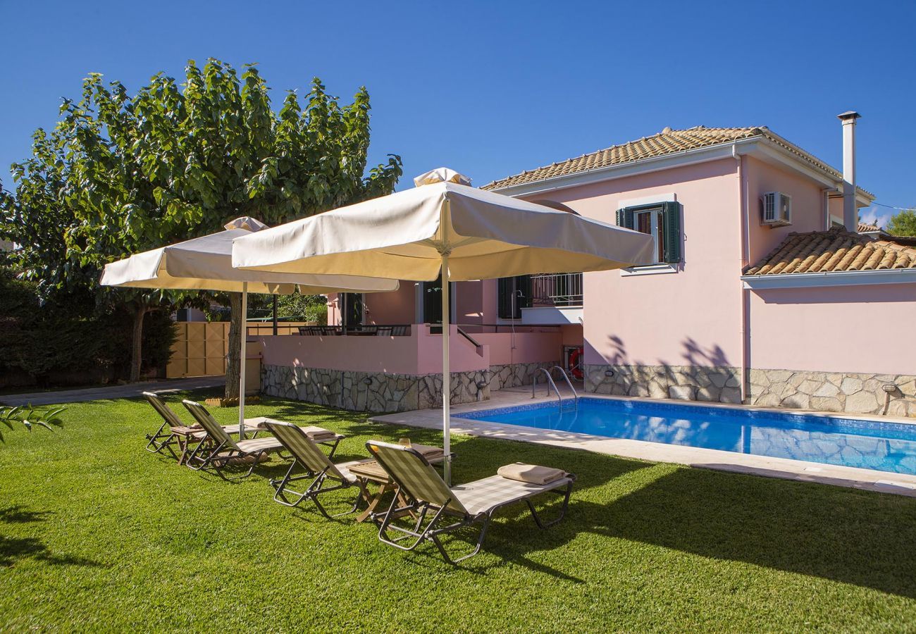 Villa Ioanna is a comfortable holiday home with private pool. Near capital in Kariotes, Lefkada