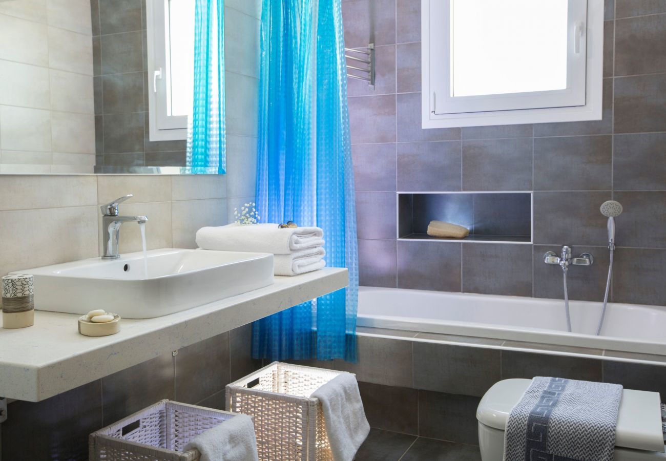 Villa Elionas is a modern, child-friendly holiday villa with olive garden and private pool in Lefkada City, Lefkada