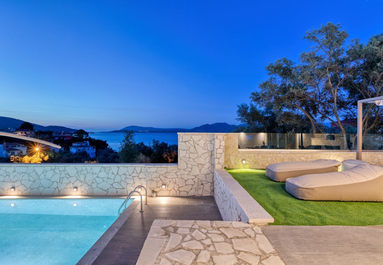 Villa in Nikiana - Villa White Rosses