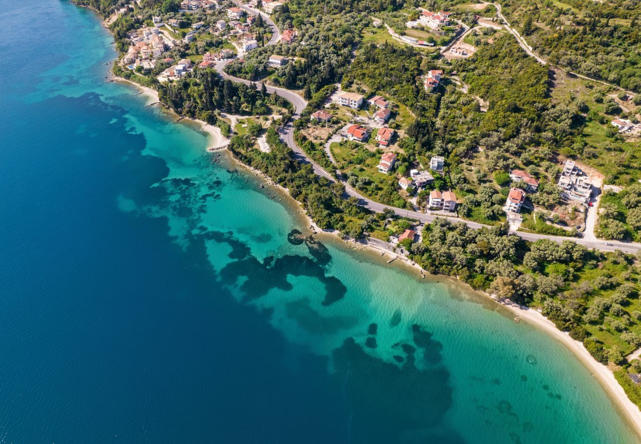 Villa in Nikiana - Villa White Agnes