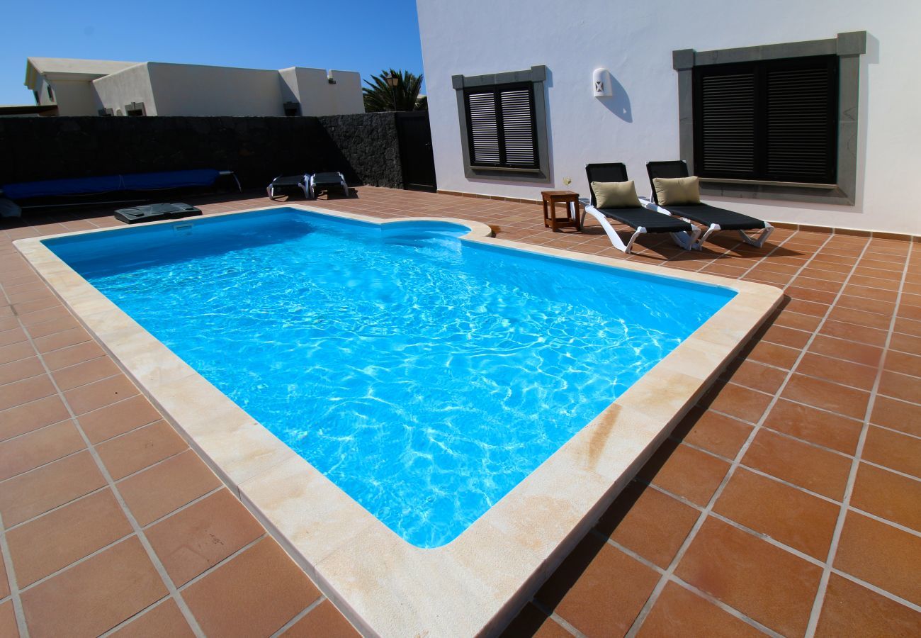 Villa in Playa Blanca - Villa Pareja