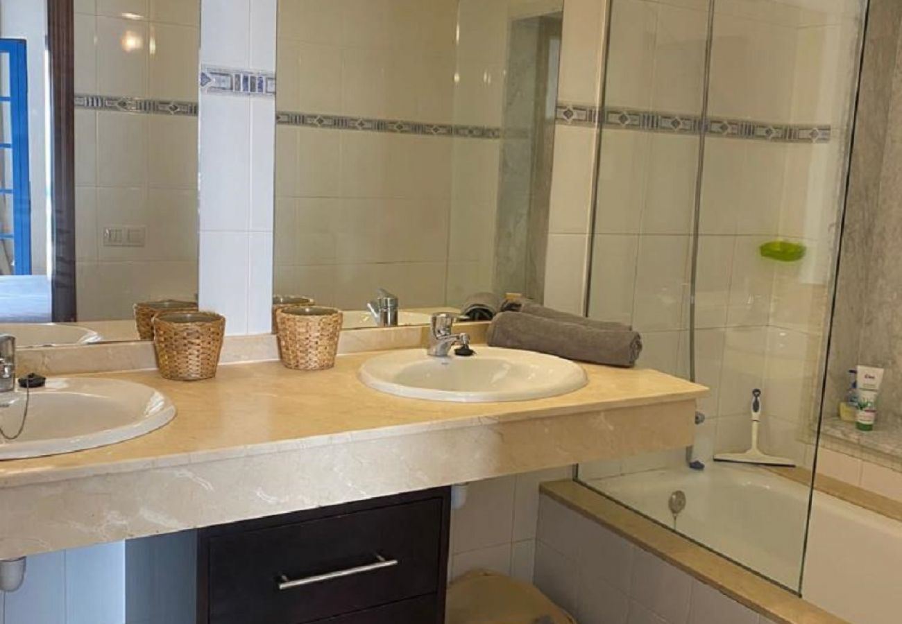 Villa in Playa Blanca - Casa Raina
