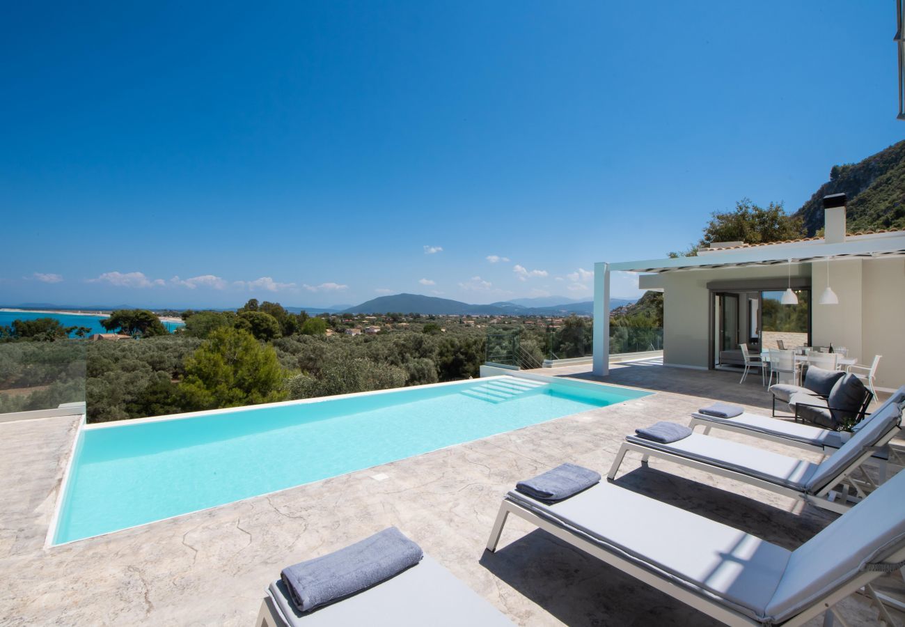 Villa in Lefkada - Villa Anthos