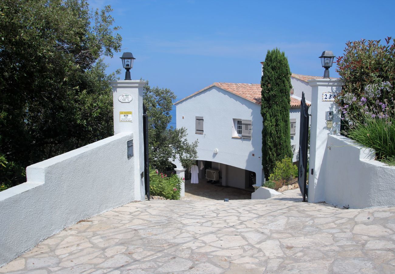Villa in Les Issambres - Villa Feline