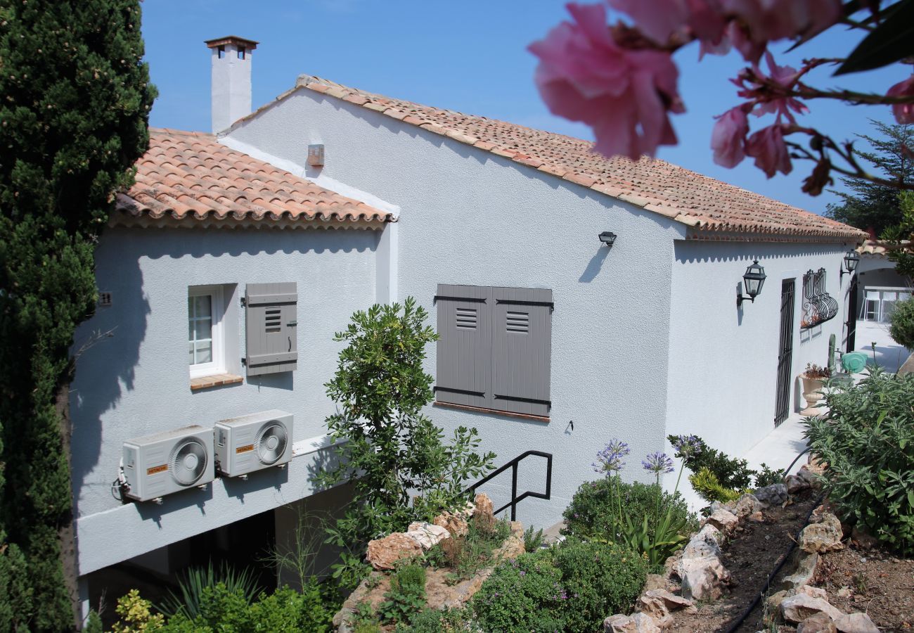 Villa in Les Issambres - Villa Feline