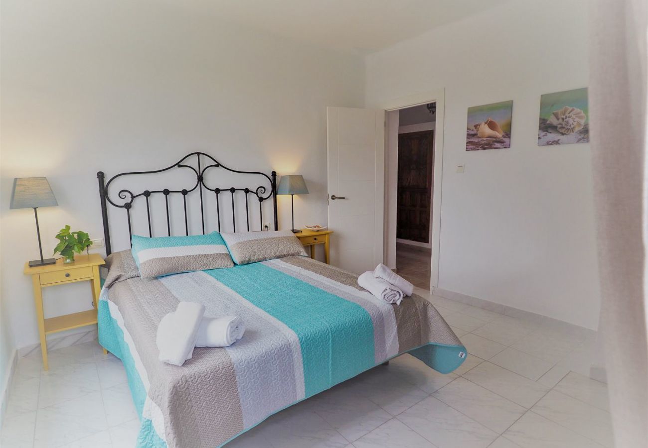 Casa Naranja is a one-level holiday home with garden, private pool and sea view. Near centre and beach in Nerja, Spain