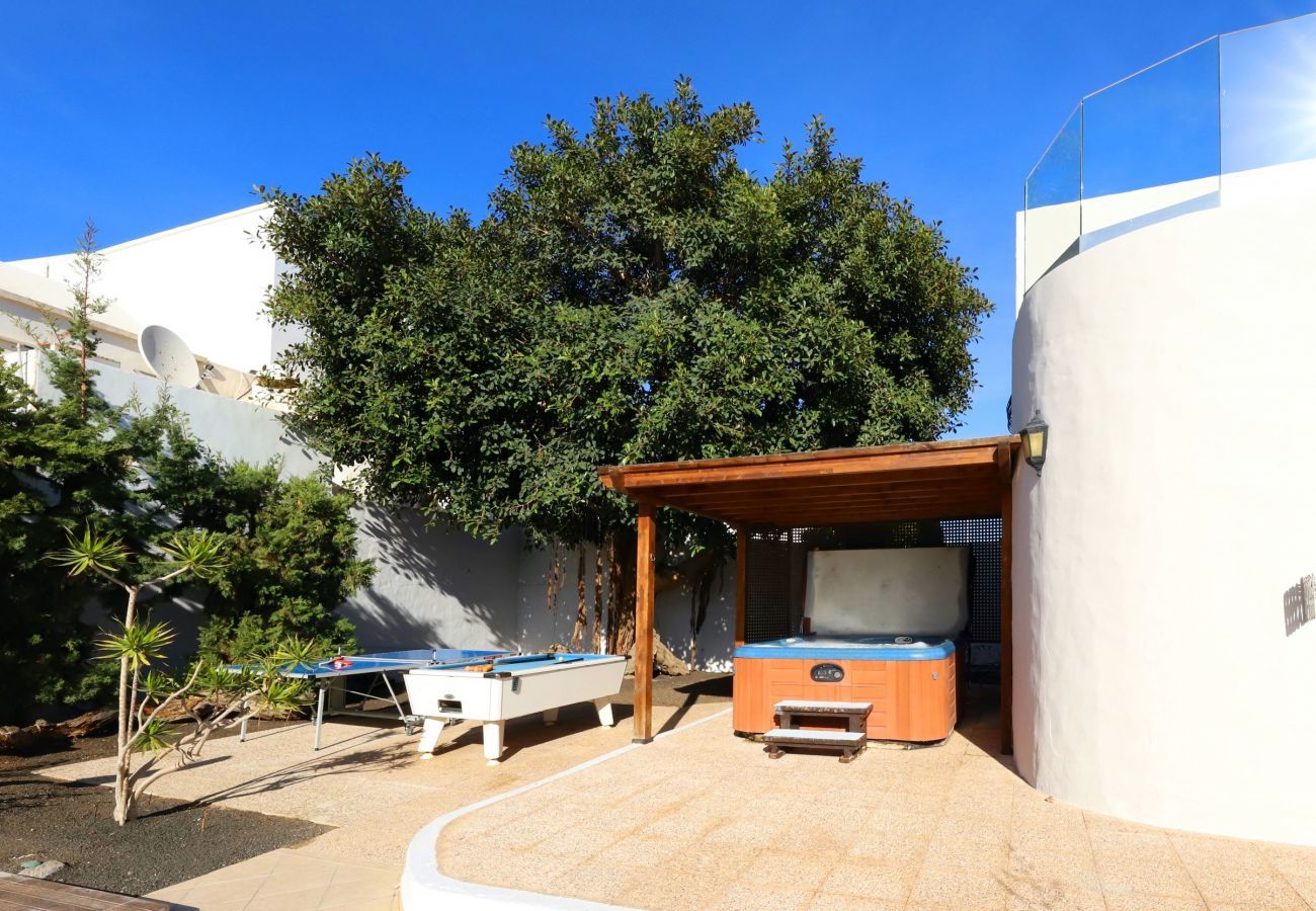 Villa in Puerto del Carmen - Villa Magnolia