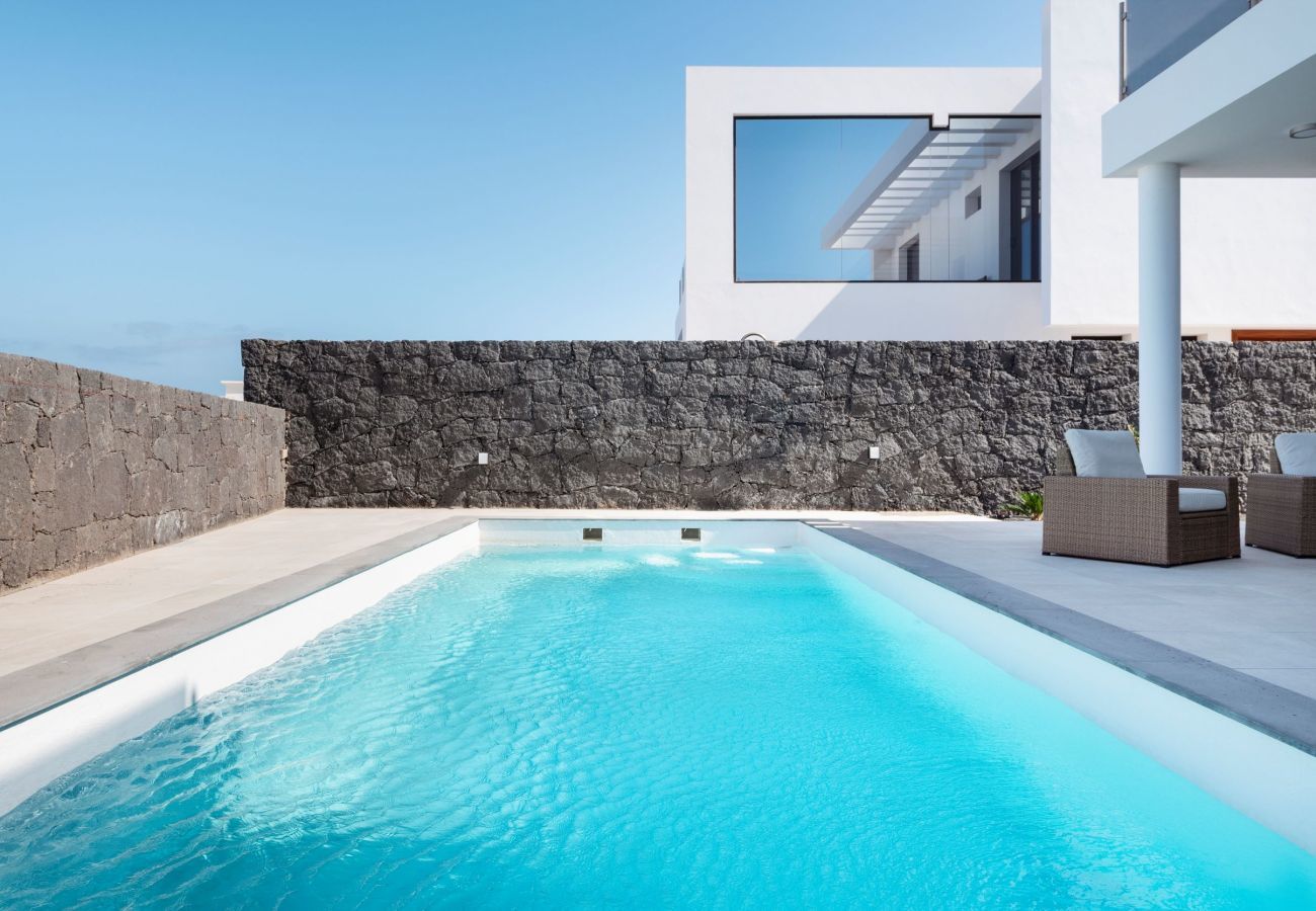 Villa in Puerto del Carmen - Villa Cube