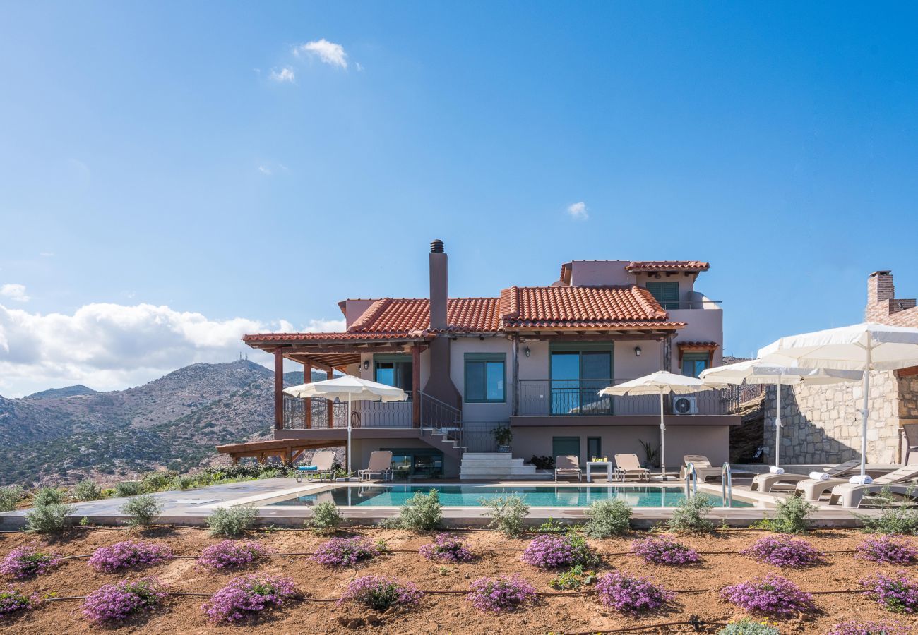 Villa Harmonia is a cozy detached villa with private pool and panoramic view over the sea in Lygaria, Crete