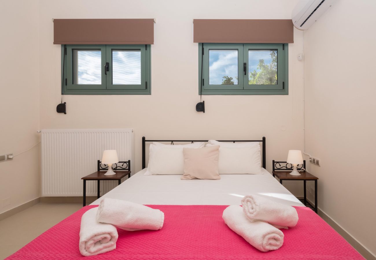 Villa Harmonia is a cozy detached villa with private pool and panoramic view over the sea in Lygaria, Crete
