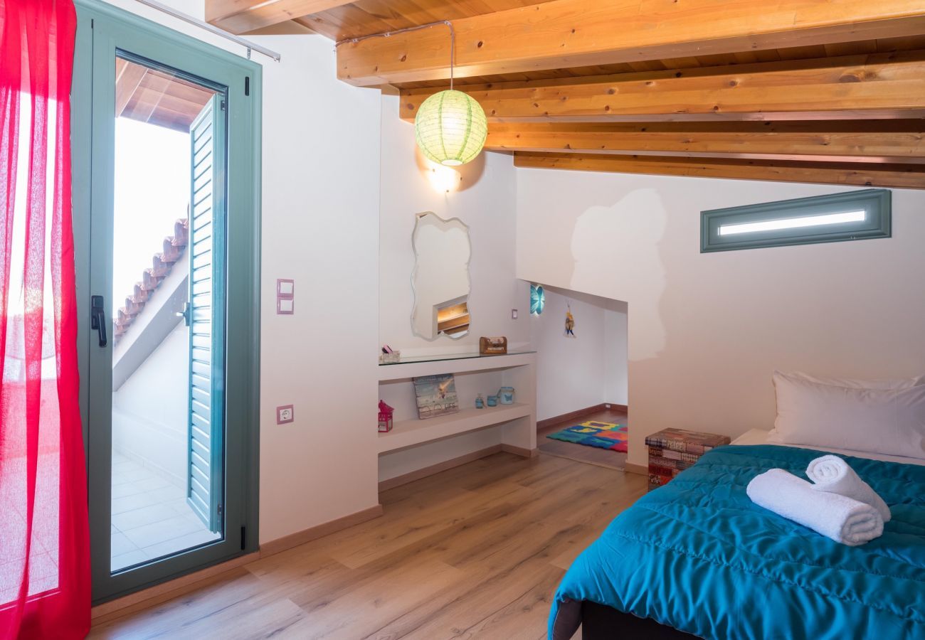 Villa Harmonia is a cozy detached villa with private pool and panoramic view over the sea in Lygaria, Crete