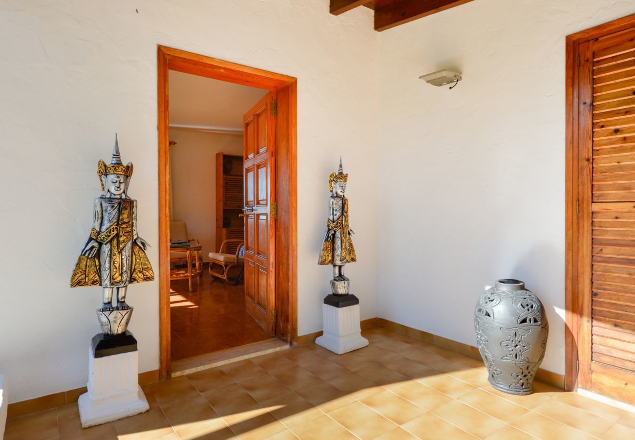 Villa in Sant Josep de Sa Talaia - Villa White