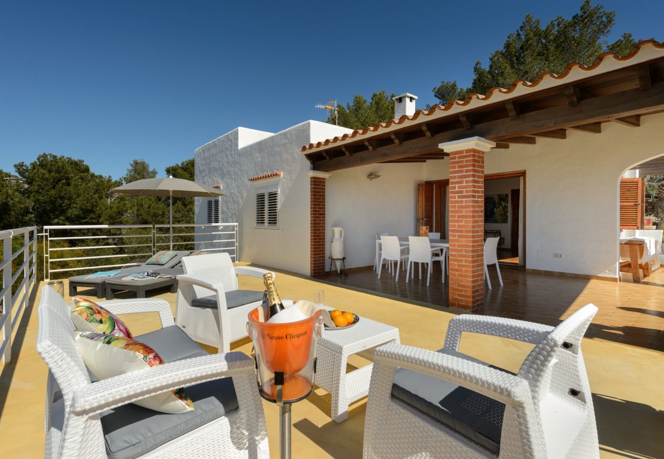 Villa in Sant Josep de Sa Talaia - Villa White