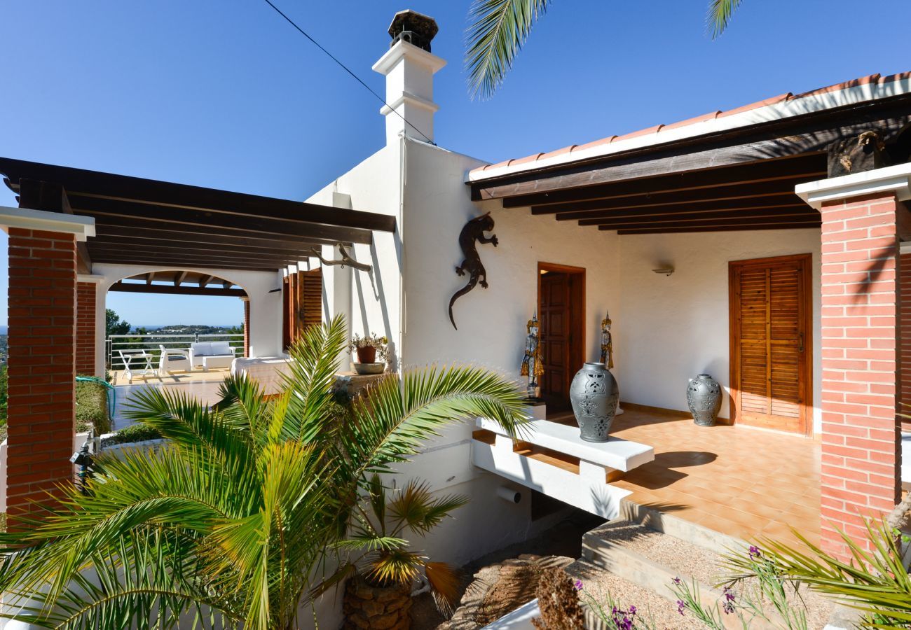 Villa in Sant Josep de Sa Talaia - Villa White