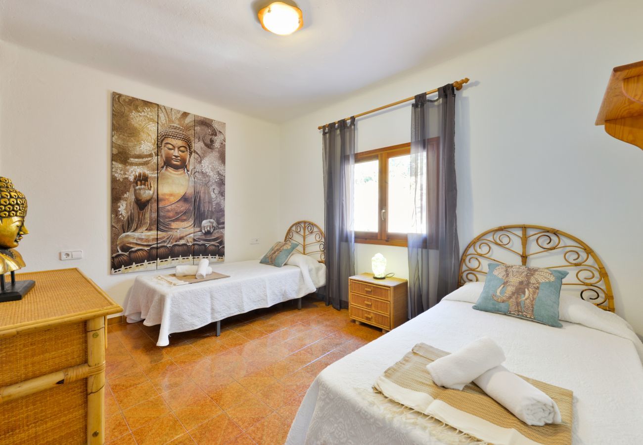 Villa in Sant Josep de Sa Talaia - Villa White