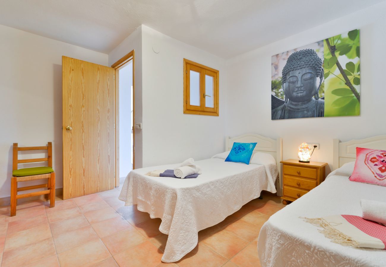 Villa in Sant Josep de Sa Talaia - Villa White