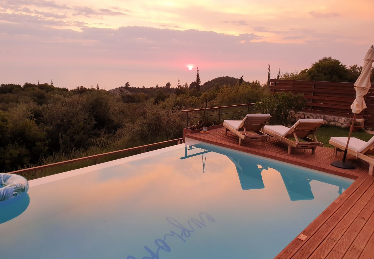 Villa in Agios Nikitas - Villa Euphoria