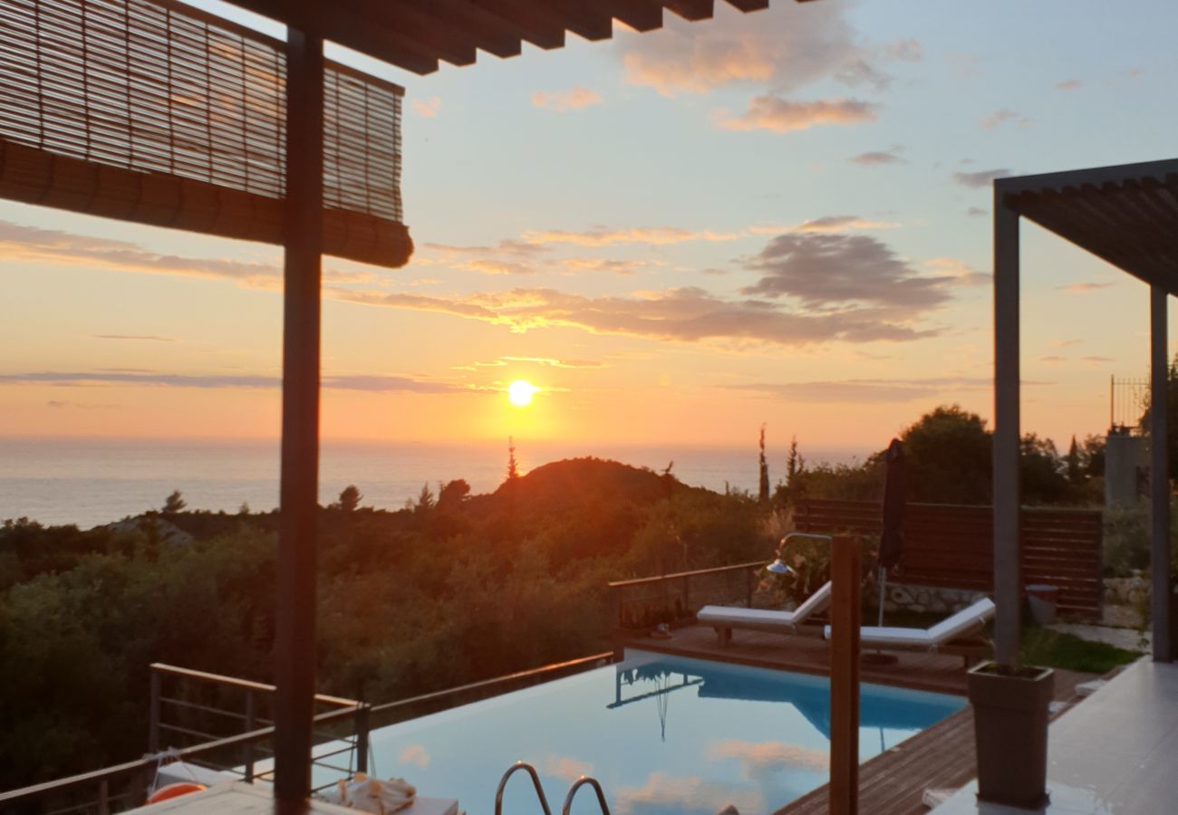 Villa in Agios Nikitas - Villa Euphoria