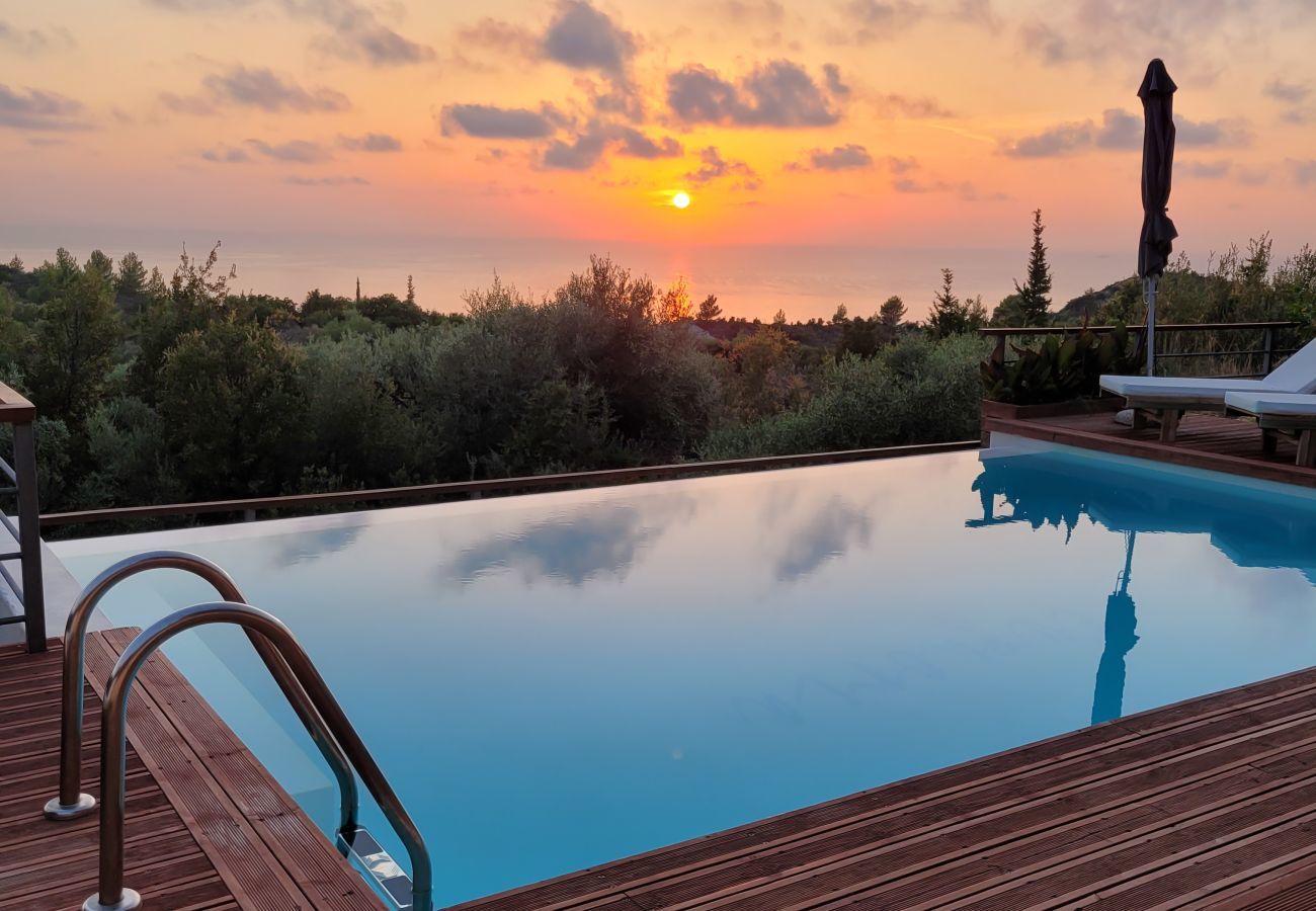 Villa in Agios Nikitas - Villa Euphoria