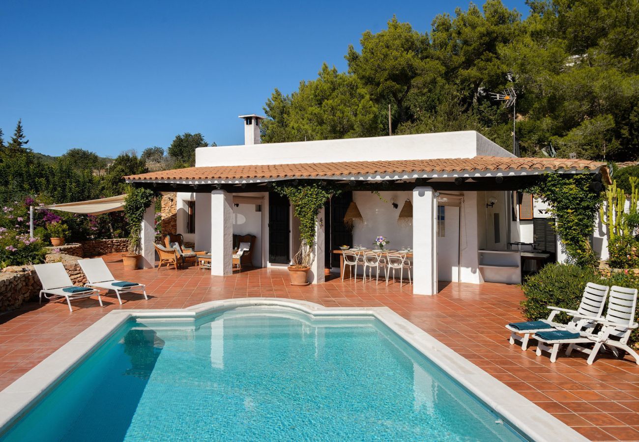 Casa Lila is a stylish holiday home with pool, garden and privacy walking distance of San Carlos, Ibiza