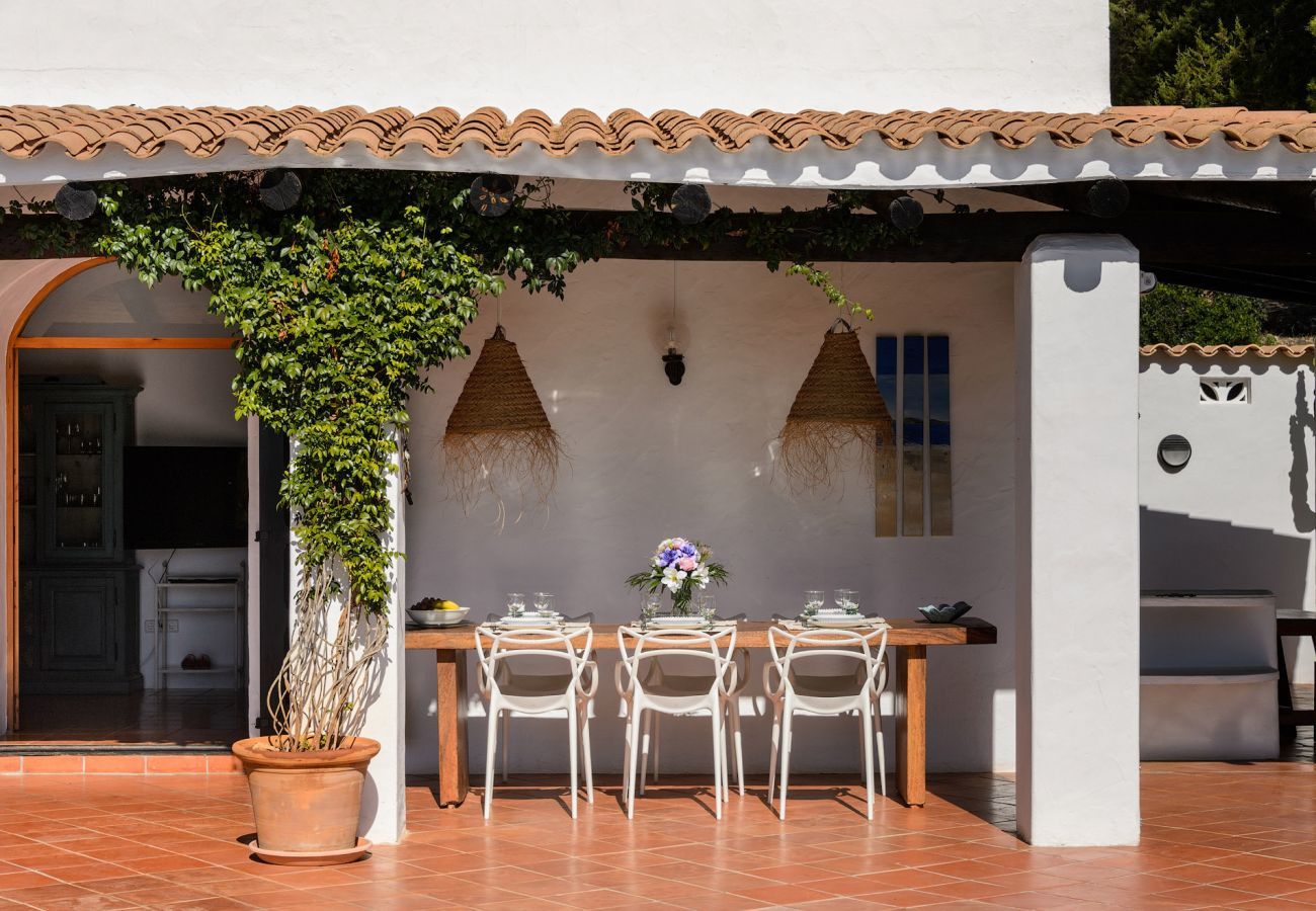 Casa Lila is a stylish holiday home with pool, garden and privacy walking distance of San Carlos, Ibiza