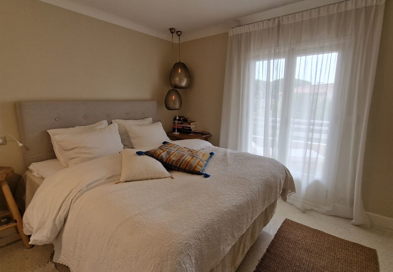 Apartment in Sainte-Maxime - Apartment Sainte-Maxime Quatre