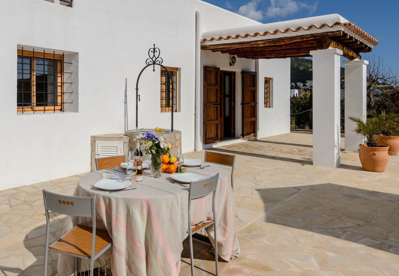 Villa in Santa Eulalia des Riu - Casa Zelia
