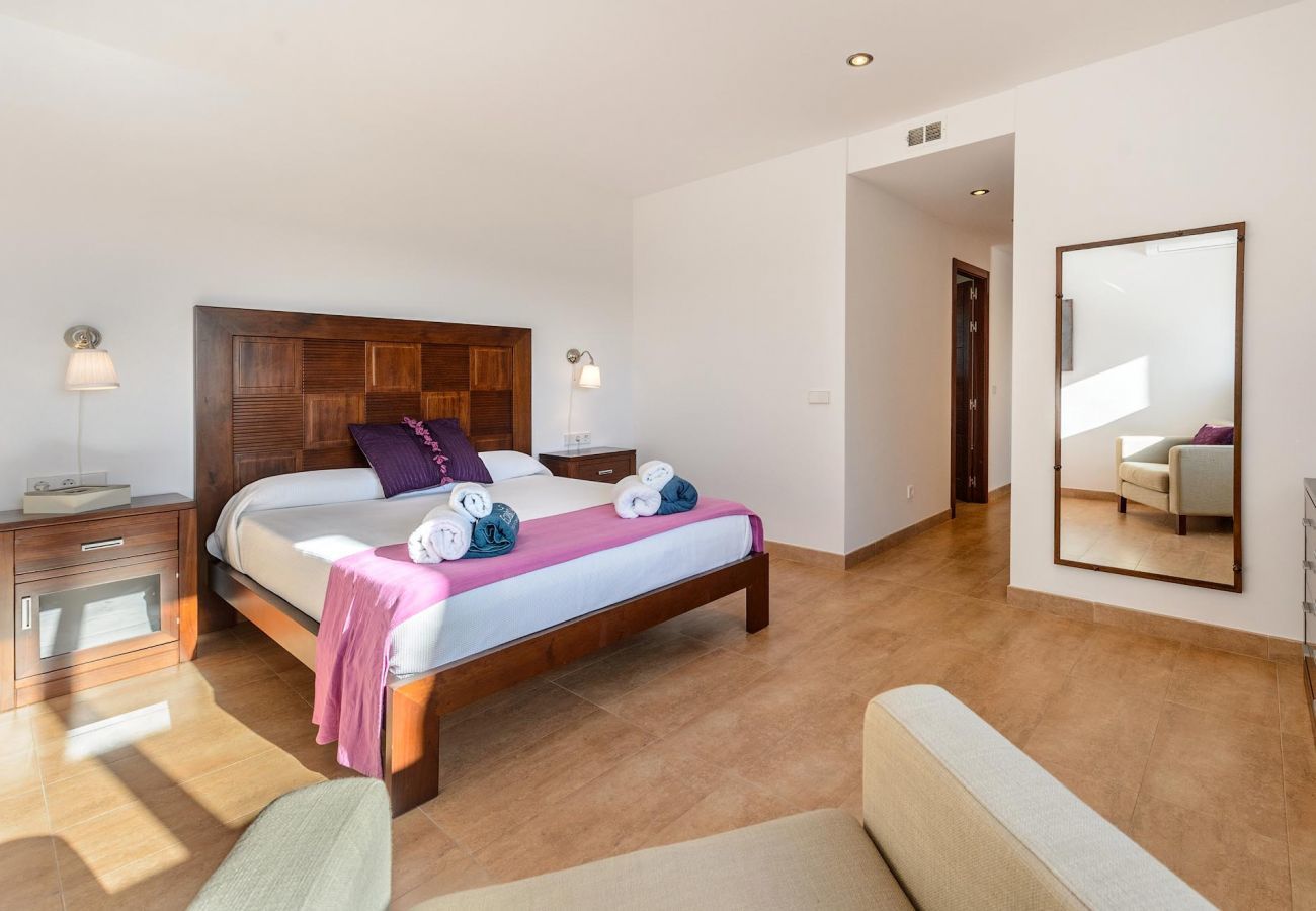 Villa in Santa Gertrudis - Casa Buena