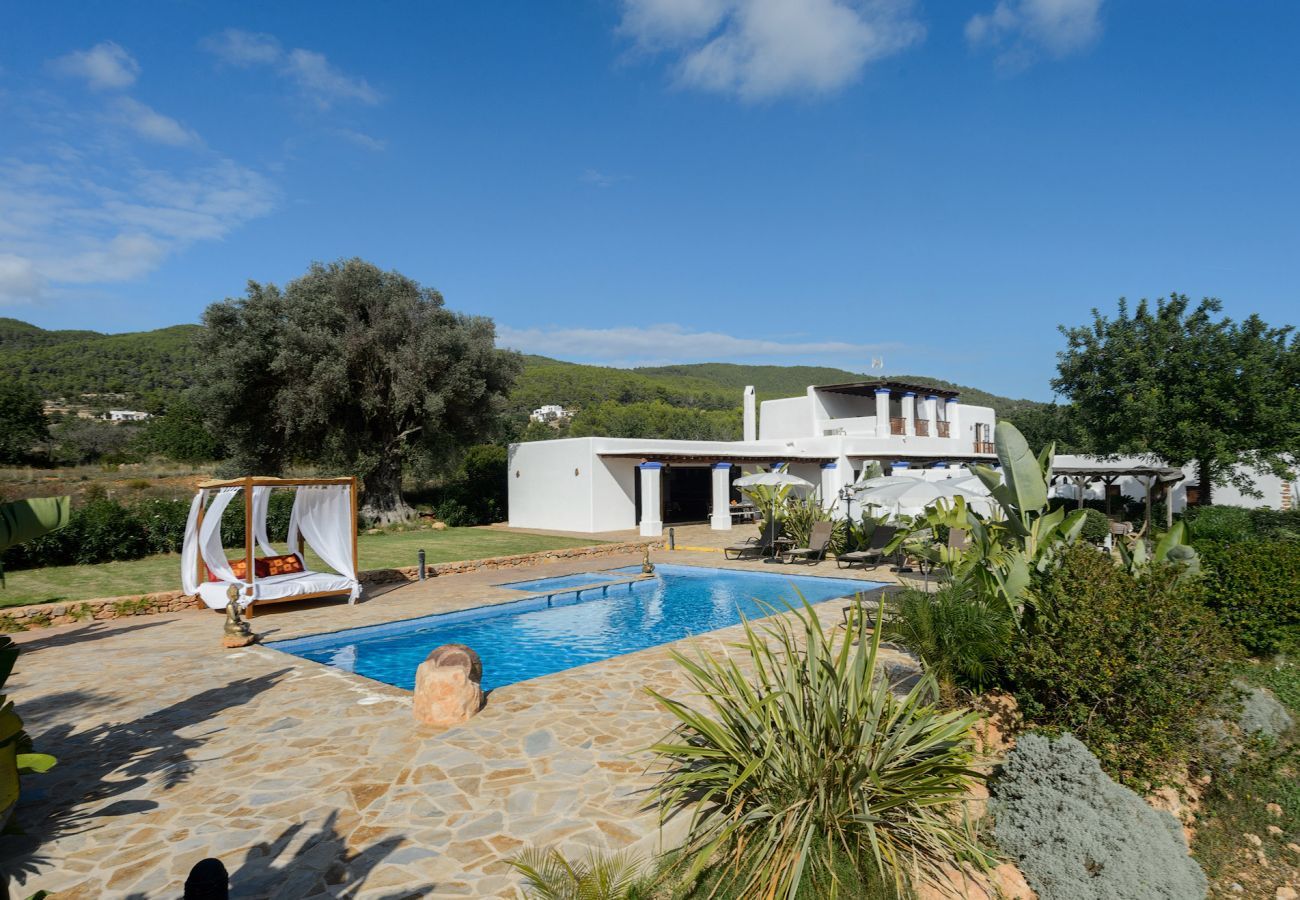 Villa in San Carlos/ Sant Carles de Peralta - Villa Indy