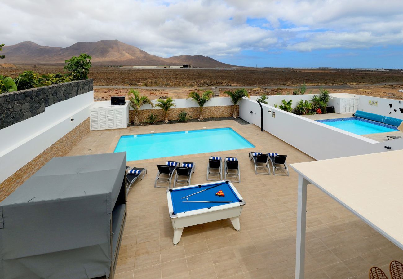 Villa in Playa Blanca - Villa Ruby