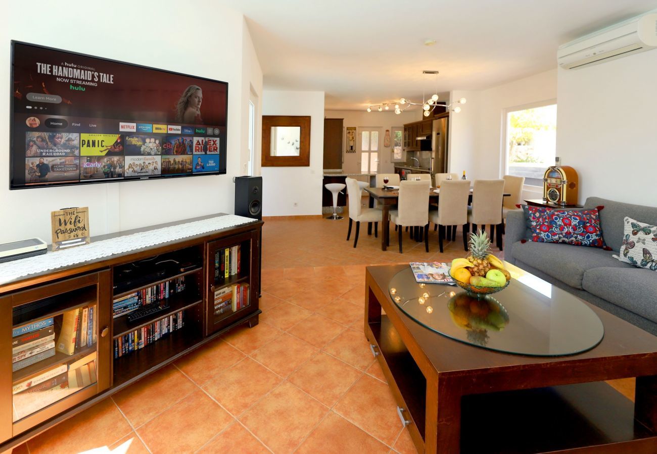 Villa in Puerto del Carmen - Villa Abby Villa in Puerto del Carmen - Villa Abby