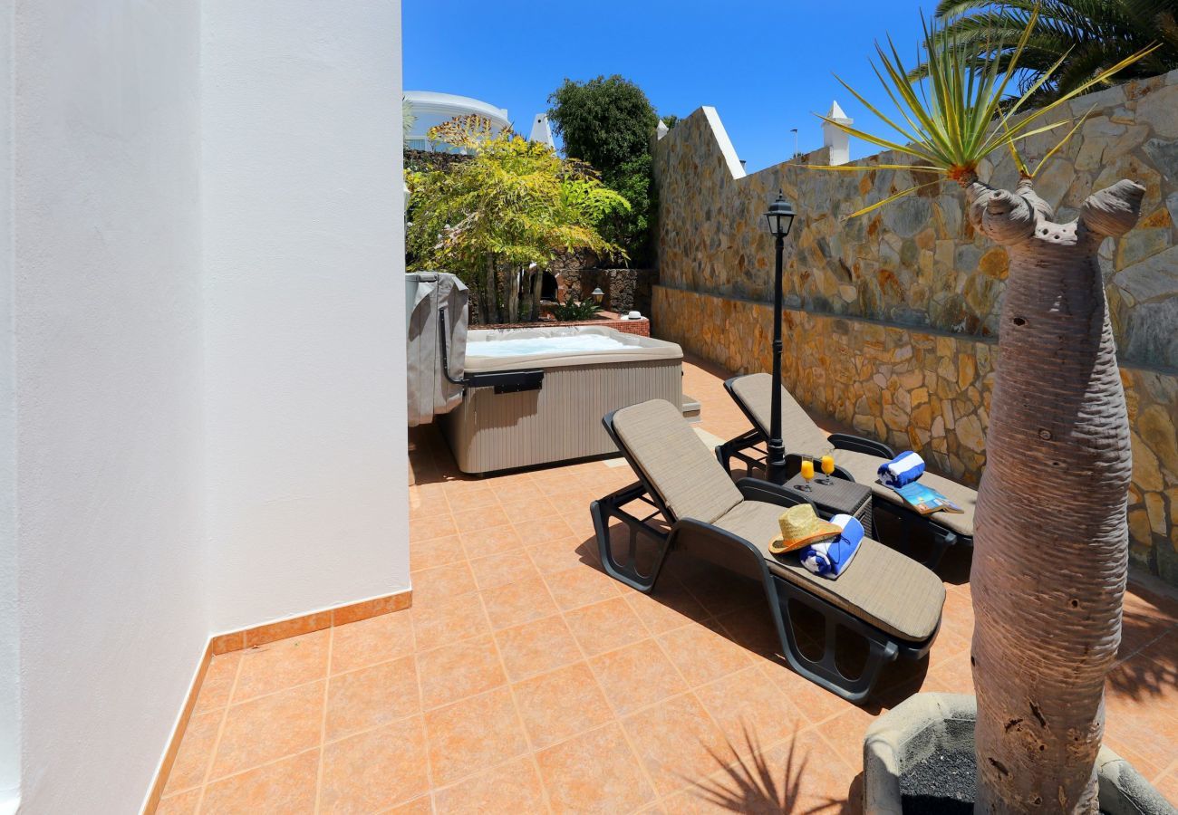 Villa in Puerto del Carmen - Villa Abby Villa in Puerto del Carmen - Villa Abby