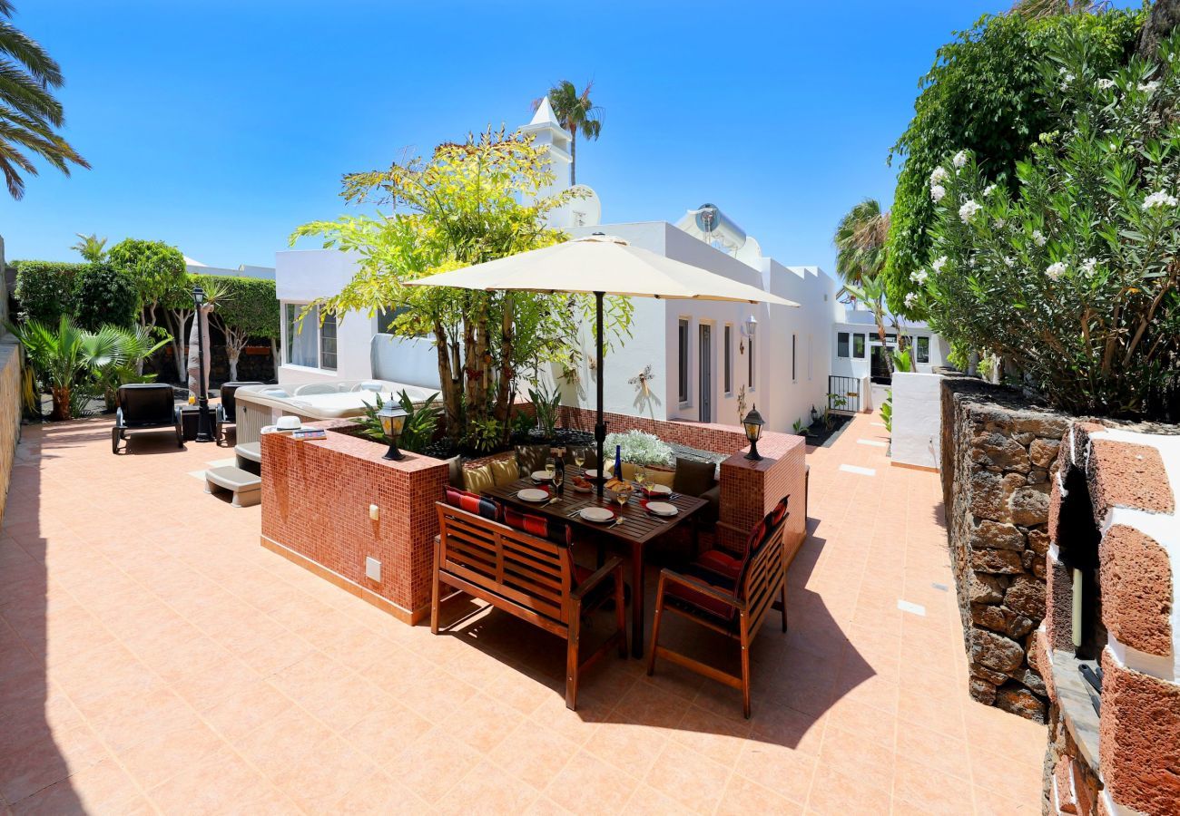 Villa in Puerto del Carmen - Villa Abby Villa in Puerto del Carmen - Villa Abby