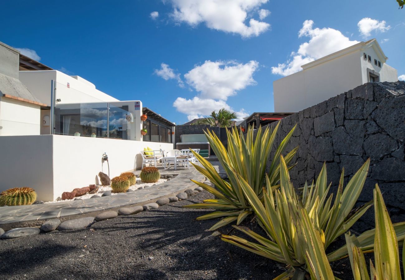 Villa in Playa Blanca - Villa Fresa Villa in Playa Blanca - Villa Fresa