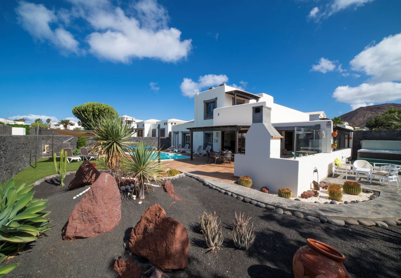 Villa in Playa Blanca - Villa Fresa Villa in Playa Blanca - Villa Fresa