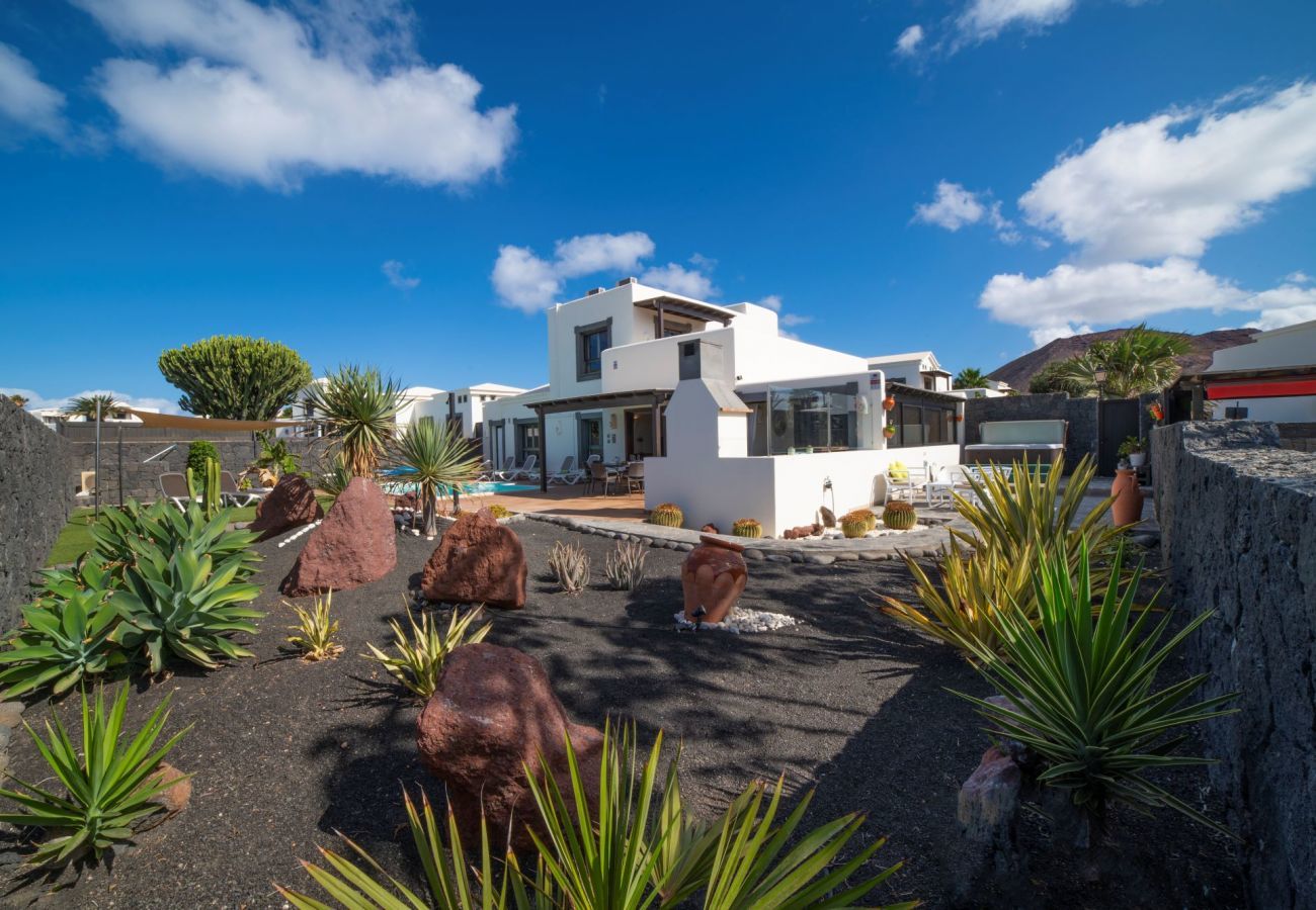 Villa in Playa Blanca - Villa Fresa Villa in Playa Blanca - Villa Fresa